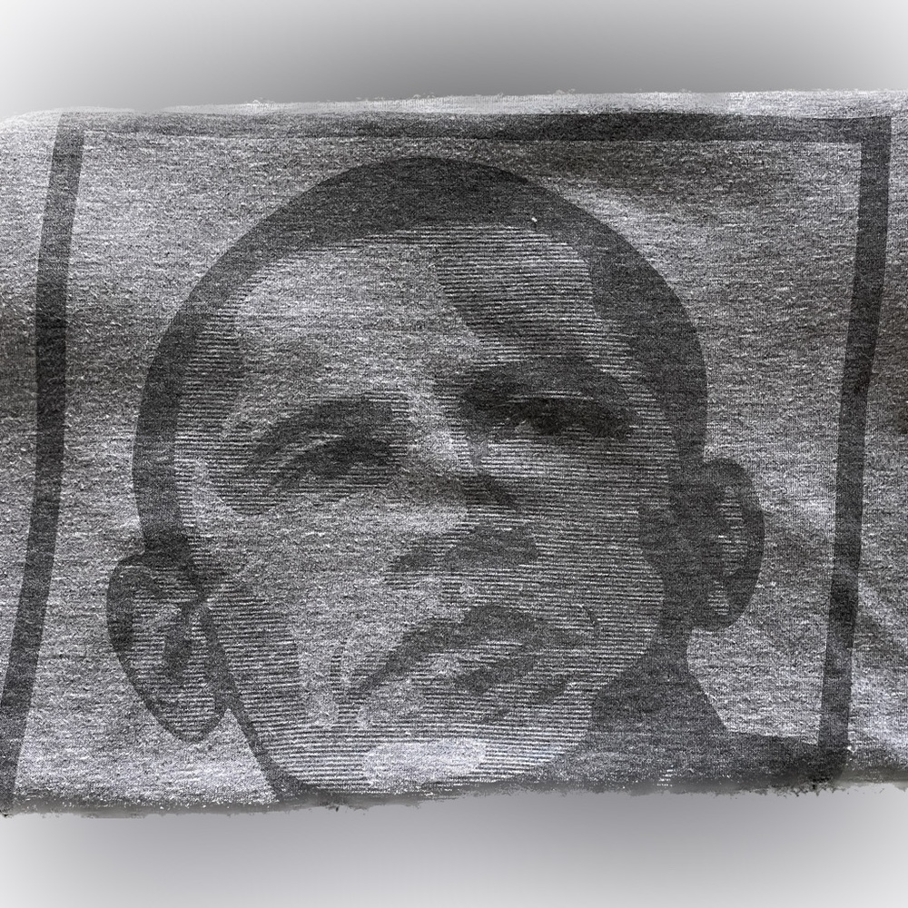 Artists rendition extremely soft & loved Obama t-shirt Large